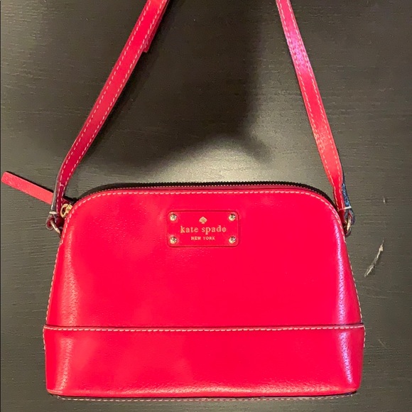 kate spade Handbags - Kate Spade Spring/Summer Bag - Great Condition